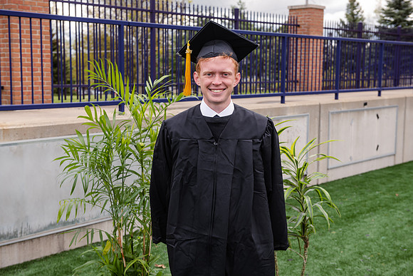 081SPGradUGGraduates0521ALW_2661