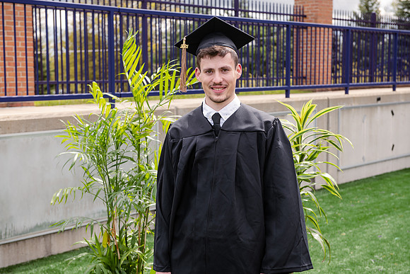 140SPGradUGGraduates0521ALW_2683