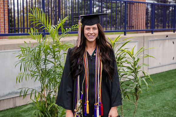 003SPGradUGGraduates0521ALW_2629