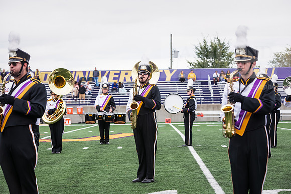 AUvsQuincyFtballBand0921ALW_0336