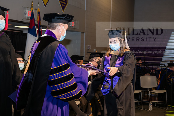 070MasterBusinessWiGrad1221ALW_6730