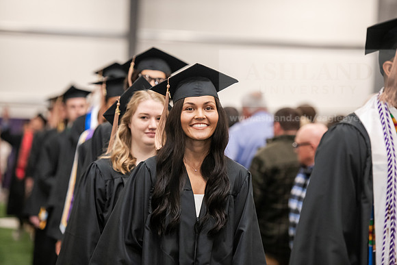 273SpGradProcessional0525AWB_2496
