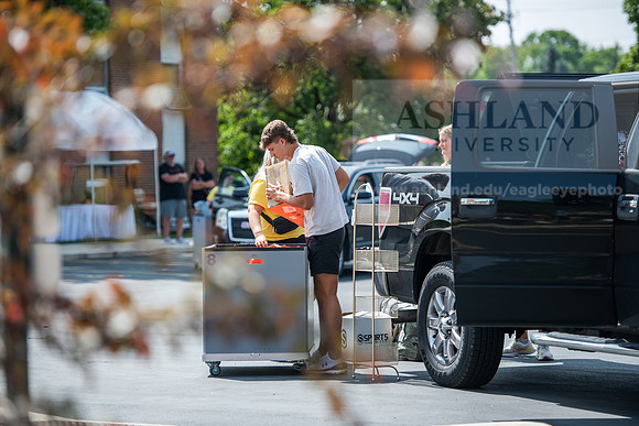 MoveInDay0824AWB_0326