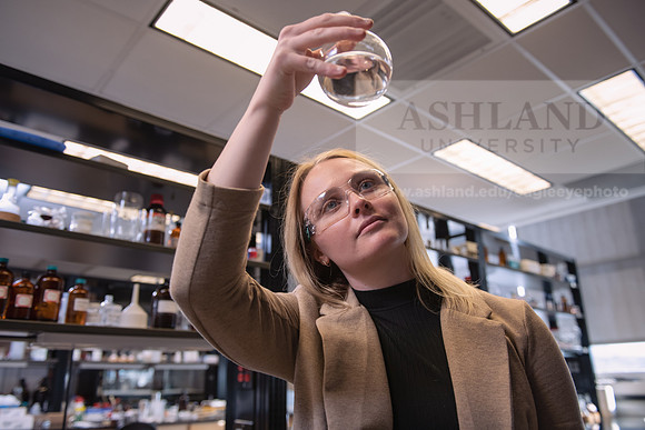ChemistryLab0221ALW_7723