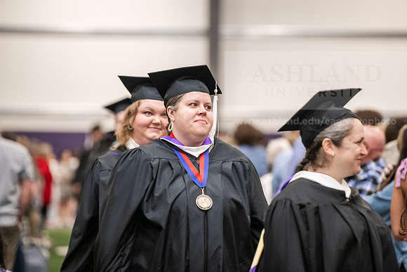 111SpGradProcessional0525AWB_2391