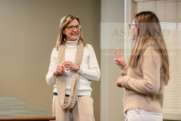 MBA501ProfSchmeller0324AWB_6882