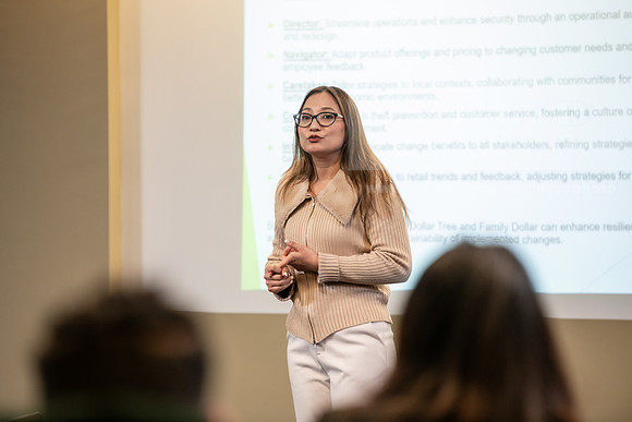 MBA501ProfSchmeller0324AWB_6950