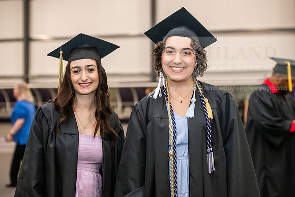 081SpGradPreCeremony0525AWB_2283