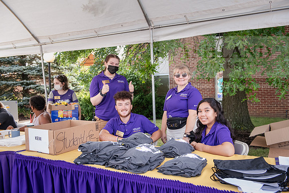 MoveInDay10821ALW_3073