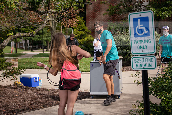 MoveInDay10821ALW_3220