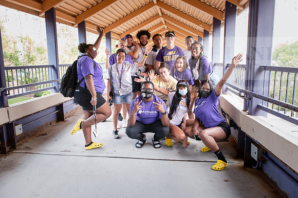 MoveInDay10821ALW_3415