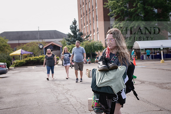 MoveInDay10821ALW_3135