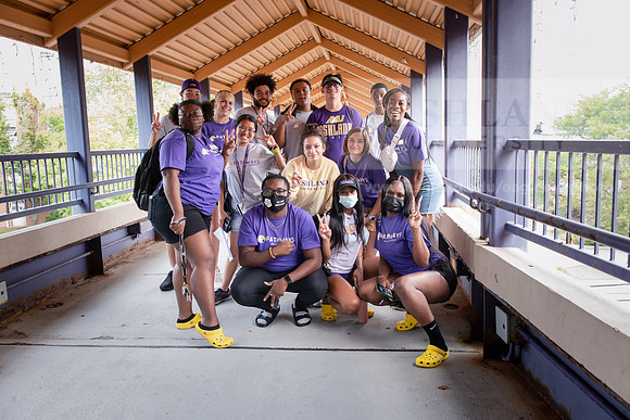 MoveInDay10821ALW_3404