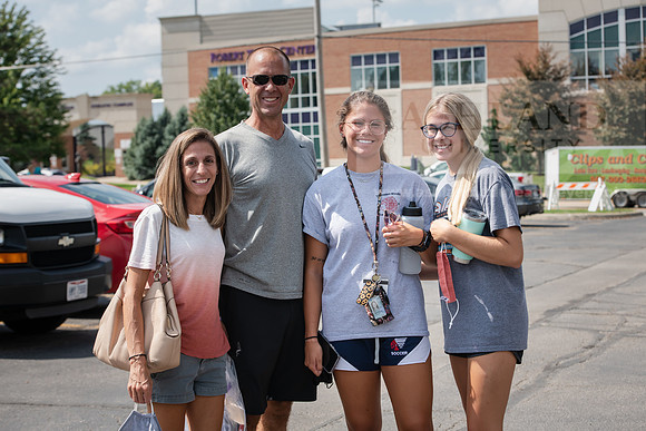 MoveInDay10821ALW_3641