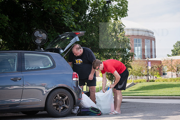 MoveInDay10821ALW_3060