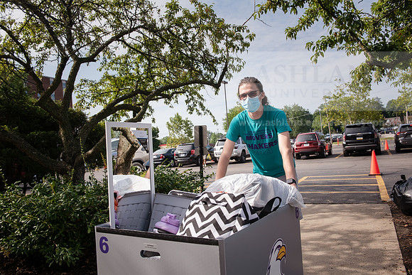 MoveInDay10821ALW_3083