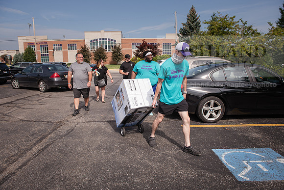 MoveInDay10821ALW_3103