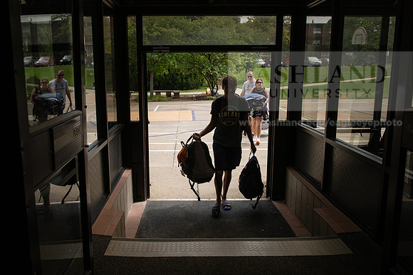 MoveInDay10821ALW_3534