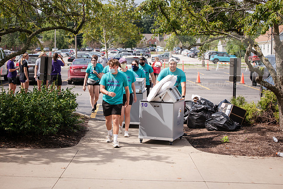 MoveInDay10821ALW_3320