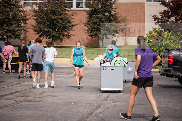 MoveInDay10821ALW_3246