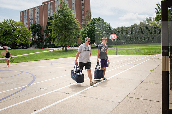 MoveInDay10821ALW_3563