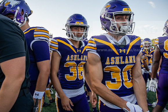 AUvIUPFootball0924AWB_3536