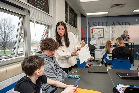 EducationStudentTeachingBurdette0424AWB_2194