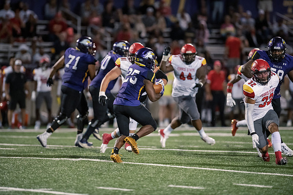 AUvsFerris100Ftball0921ALW_8163