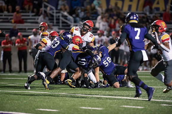AUvsFerris100Ftball0921ALW_8251