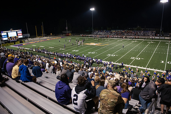 AUvsFerris100Ftball0921ALW_8084