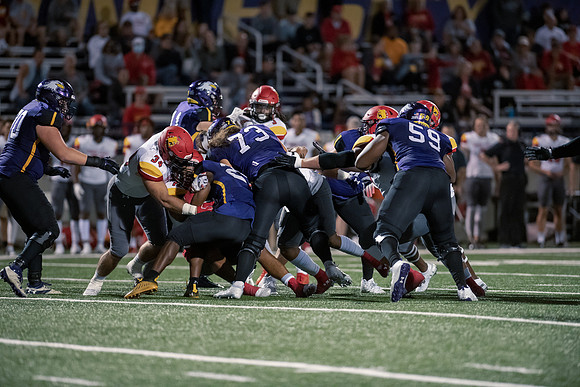 AUvsFerris100Ftball0921ALW_8143