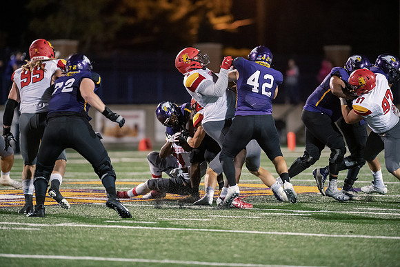 AUvsFerris100Ftball0921ALW_8203