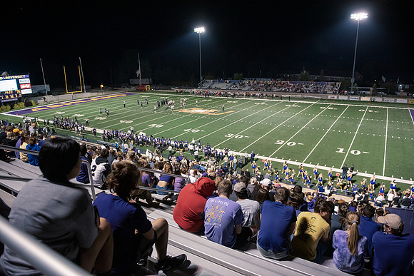 AUvsFerris100Ftball0921ALW_3807