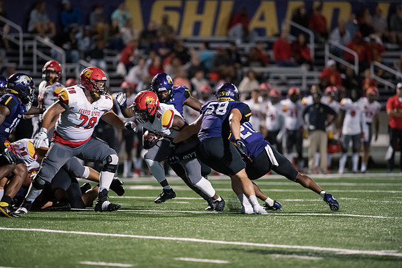 AUvsFerris100Ftball0921ALW_8246