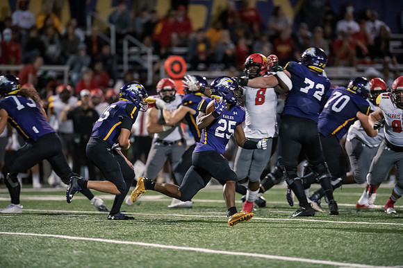 AUvsFerris100Ftball0921ALW_8160