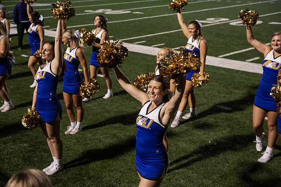 AUvsFerris100Ftball0921ALW_8091