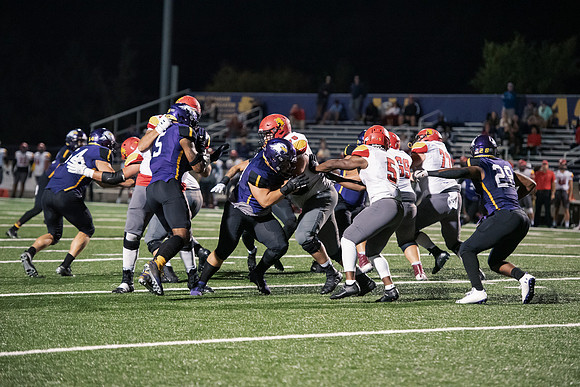 AUvsFerris100Ftball0921ALW_3801