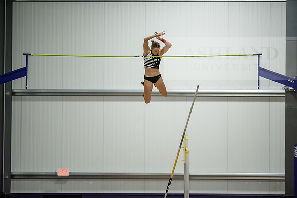 047KatieMoonPoleVault0224ALW_7623
