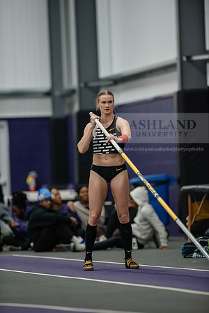 042KatieMoonPoleVault0224ALW_7572