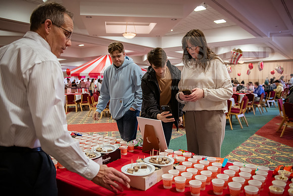 DiningFoodShow0224AWB_1290