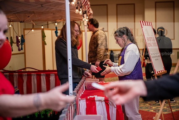 DiningFoodShow0224AWB_1124