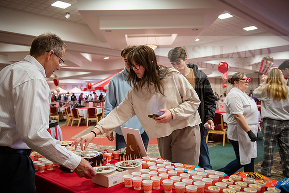 DiningFoodShow0224AWB_1296