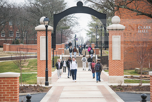 StudentsReturnWinterBreak0123ALW_1563