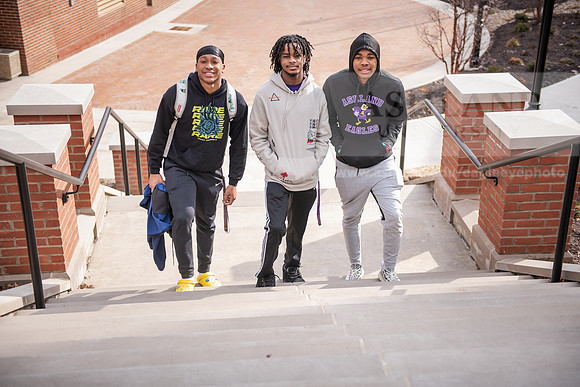 StudentsReturnWinterBreak0123ALW_1859