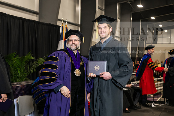 172SPGradBachelorScience0525AWB_3913