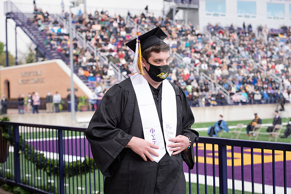 223SPGradUGGraduates0521TRDSC_7323