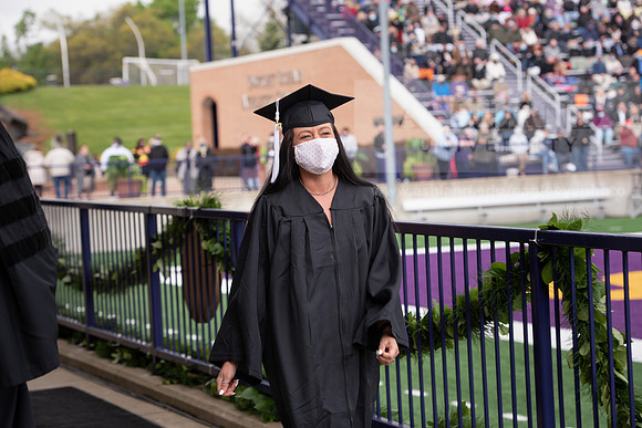230SPGradUGGraduates0521TRDSC_7326