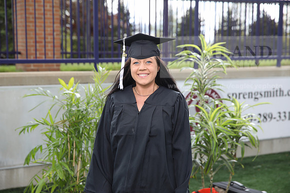 233SPGradUGGraduates0521MBIMG_0215
