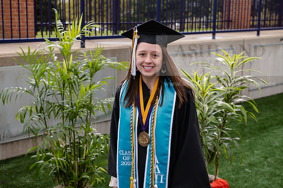 194SPGradUGGraduates0521ALW_2422