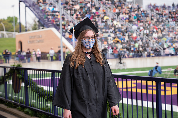 253SPGradUGGraduates0521TRDSC_7341